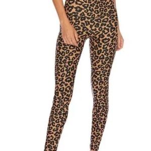 Beach riot piper leggings size medium , worn once #BEACHRIOT for yoga & exercise